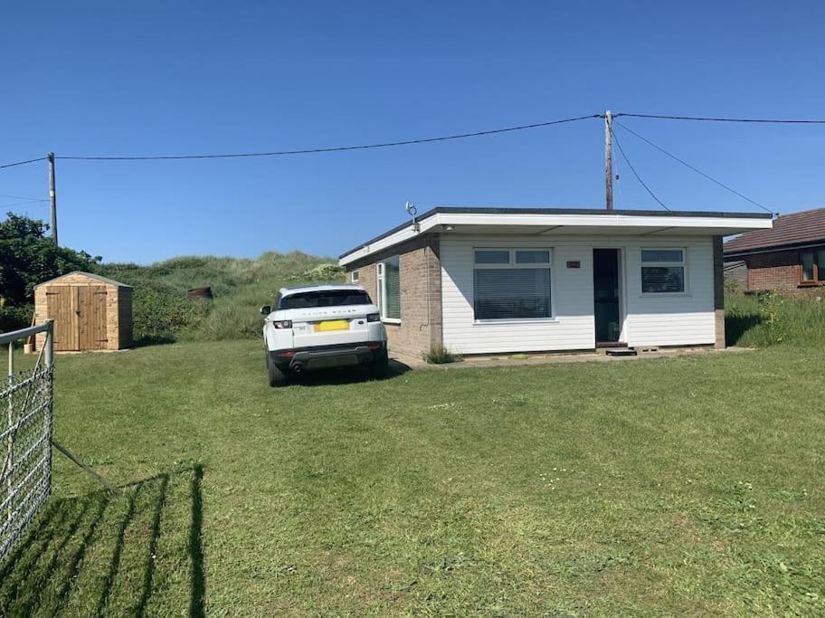 Barley Break - Beach Cottage Lessingham Экстерьер фото
